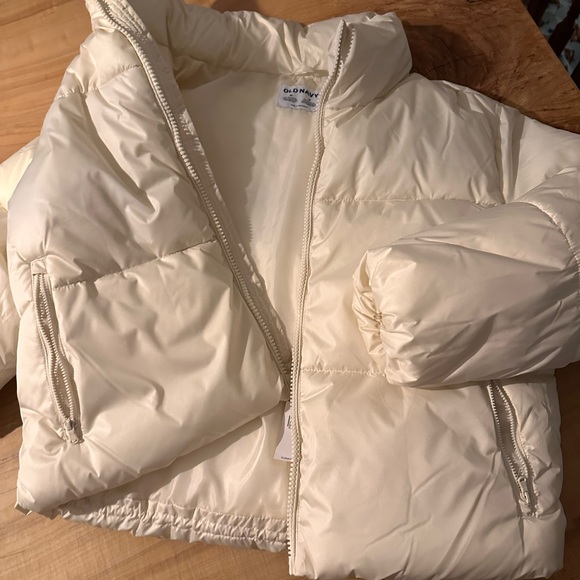 Brand new old navy puffer jacket - Picture 5 of 5